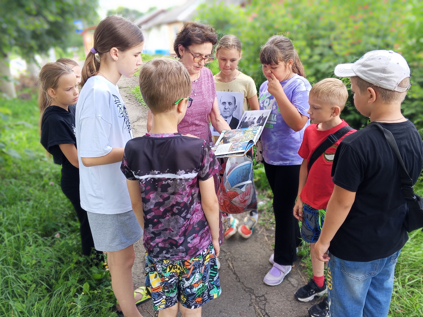 Краеведческий урок-путешествие «Чтоб жили в памяти герои-земляки» (6+) Краеведческий урок-путешествие «Чтоб жили в памяти герои-земляки» (6+)