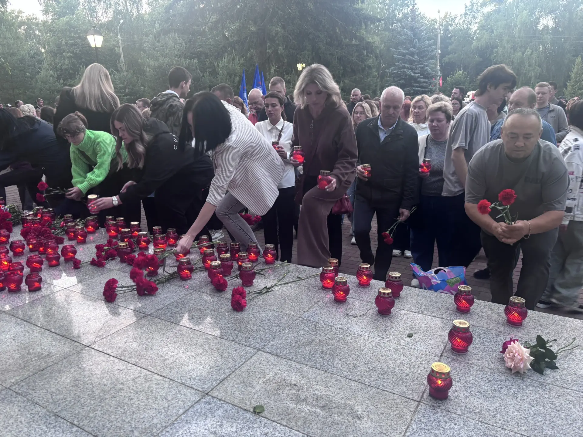  Акция «Свеча памяти» в Парке Памяти и Славы города Новомосковска 