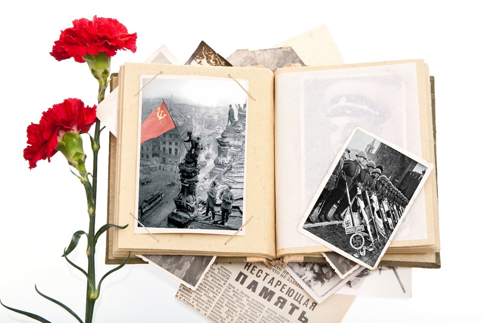 Виртуальная выставка «В книжной памяти мгновения войны» (12+)