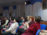 Творческий вечер новомосковского поэта Валентина Киреева «Мои мгновения» (12+)