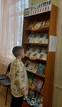 Беседа у выставки «Моя первая книжка» (6+)