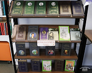 Книжная выставка «Золотая полка русской классики» (12+)