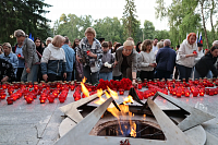  Акция «Свеча памяти» в Парке Памяти и Славы города Новомосковска 