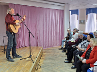 Презентация библиографического указателя литературы «Творчество писателей Новомосковска» (12+)