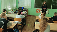 Библиотечный урок информационной безопасности «Путешествие Онлайки по Всемирной сети» (6+)