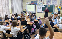 Познавательно-игровая программа «Папа может всё, что угодно!» (6+) 