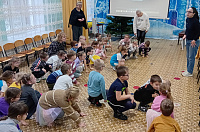 Библиоглобус «В поисках новогоднего волшебства…» (0+)