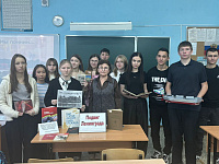 Час мужества «Штормило Ладогу от бомб…» (0+)