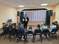 Поэтический микрофон «И льется музыка стихов» (6+)