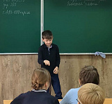 Игровая программа «Мир. Труд. Май» (6+)