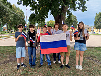 Уличная патриотическая акция «Флаг гордый Родины моей» (6+)