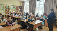 Литературный час «Талантов россыпь, гениев полет» (6+)